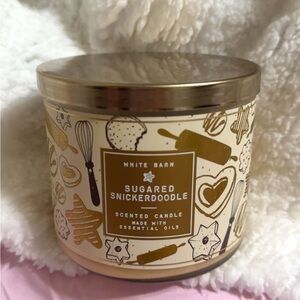 White Barn Sugared Snickerdoodle Candle - Cream and Gold